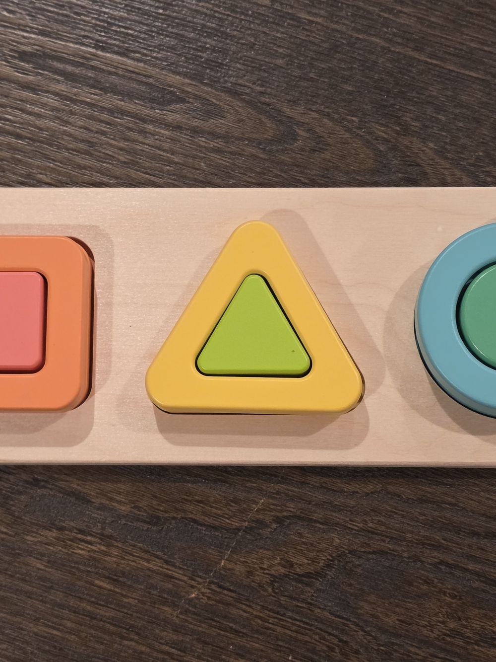 Lovevery Geo Shapes Puzzle from The Realist Play Kit (Months 19–21)